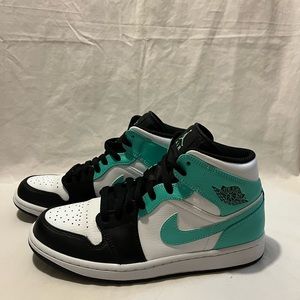 nike jordan’s 1 mid tropical twist - brand new (no box)